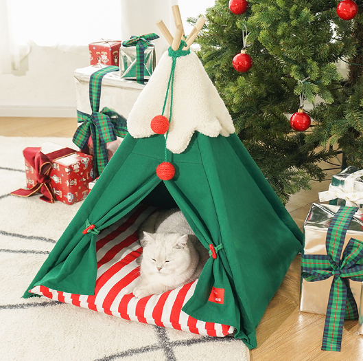 Snowy Snuggle Christmas Teepee: Pet Tent - Chrismas Edition