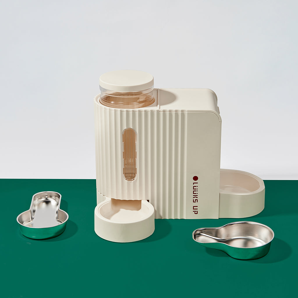 Luuks Up All-in-One Pet Water and Feeder Station