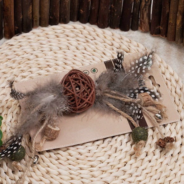 Natural Matatabi Cat Wooden Ball With Feather Interactive Toys