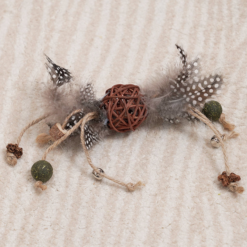 Natural Matatabi Cat Wooden Ball With Feather Interactive Toys