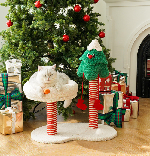ZEZE Cedar Island Cat Tree - Christmas Edition